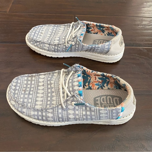 Hey Dude Other - Hey Dude Wendy Boho cool pattern loafers women’s size 8